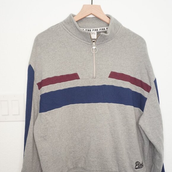 Victoria's Secret: PINK Sweater - Picture 4 of 9